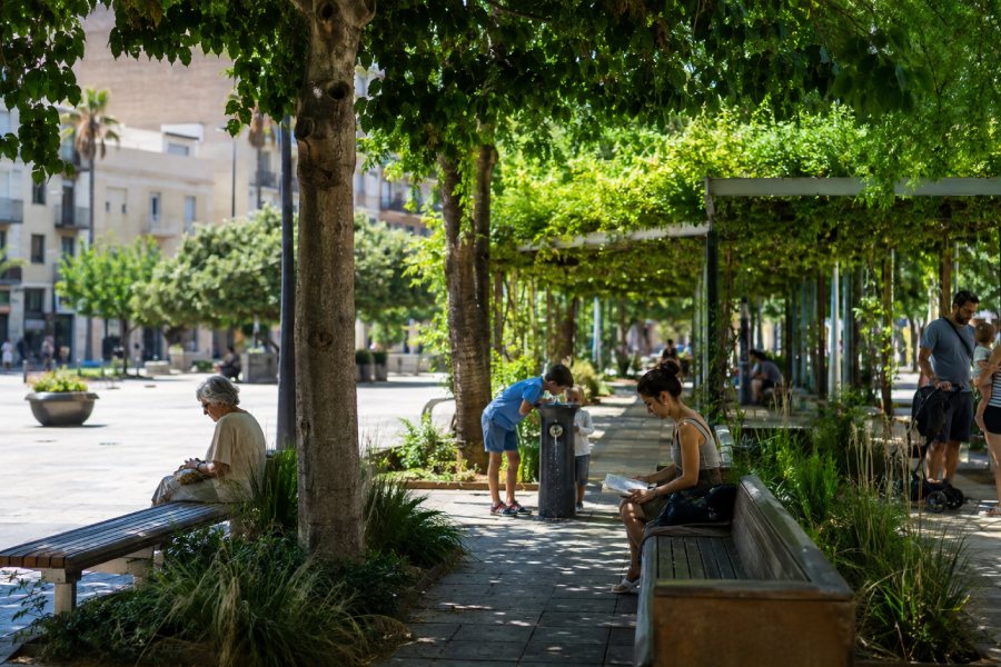 Refugis climàtics urbans: què són, on trobar-los i per què són essencials a les ciutats